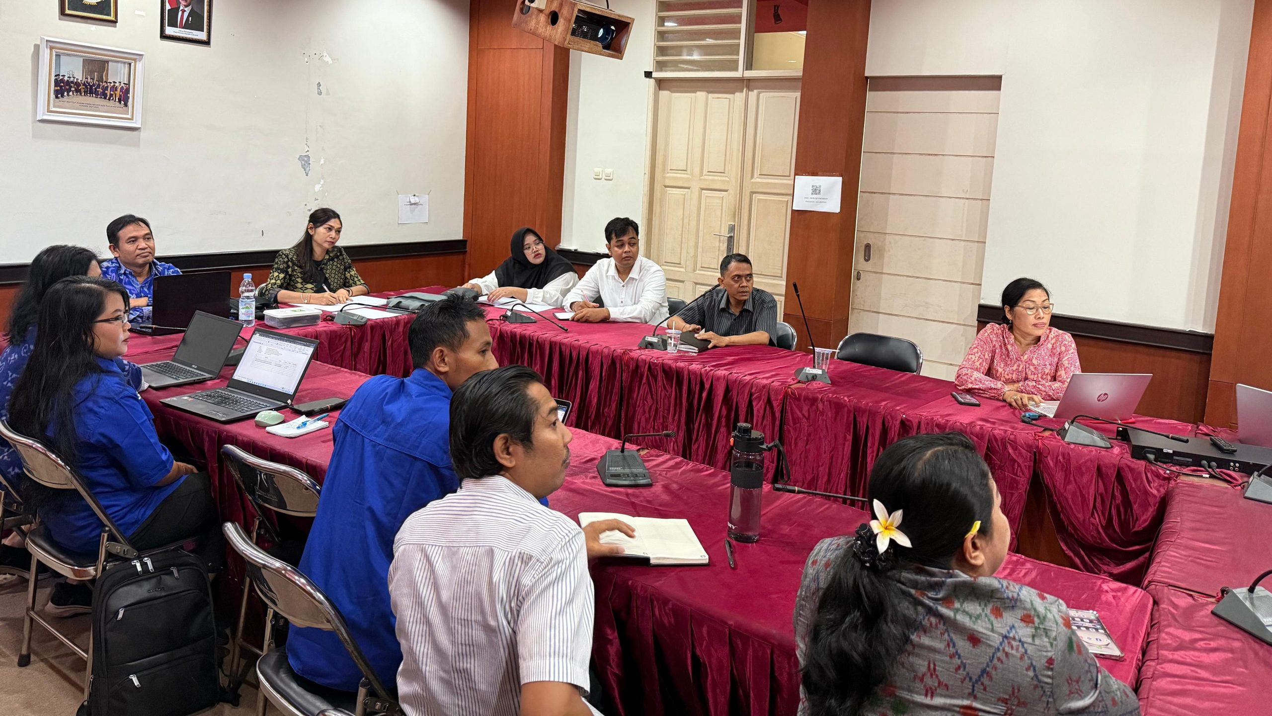 LPM IAHN Gde Pudja Mataram Review Pedoman Asrama untuk Penjaminan Mutu Layanan Kemahasiswaan